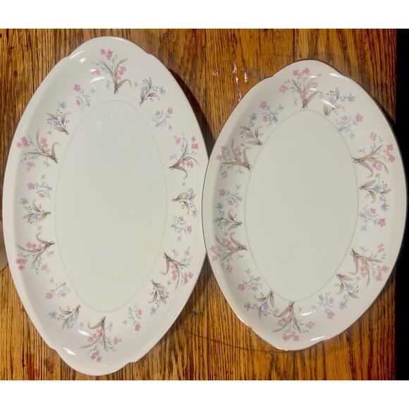 TWO Meito China LUCILLE Large / Small Oval Platters GORGEOUS! Japan Discontinued - Picture 2 of 16